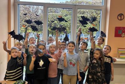 Netopýři a výzdoba třídy na Halloween 10/25