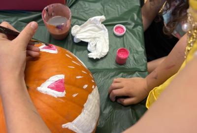 Malujeme dýni na zahradní slavnost Halloween 10/25