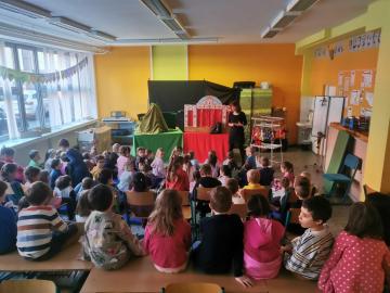 Loutkohraní pro první třídy