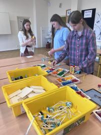 Němčina na Praze 4 žije! Deutsch lebt in Prag 4!