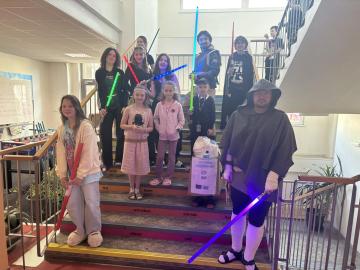 Hvězdné války na naší škole: Oslavili jsme „May the 4th“
